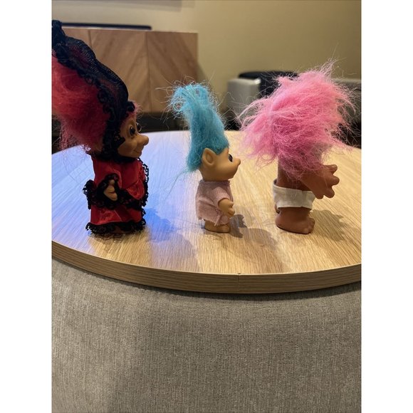 lot of 3 vintage 1 russ , 1 Dam , 1 ITB troll dolls - Picture 6 of 13